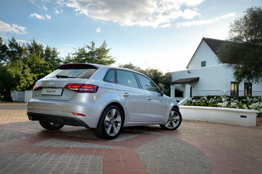  Audi A3 Sportback 1.4 TFSI (8V) 2016 года  (ZA) (фото 18 из 26)